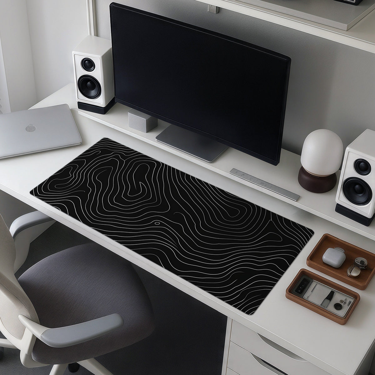 Monochrome Topo