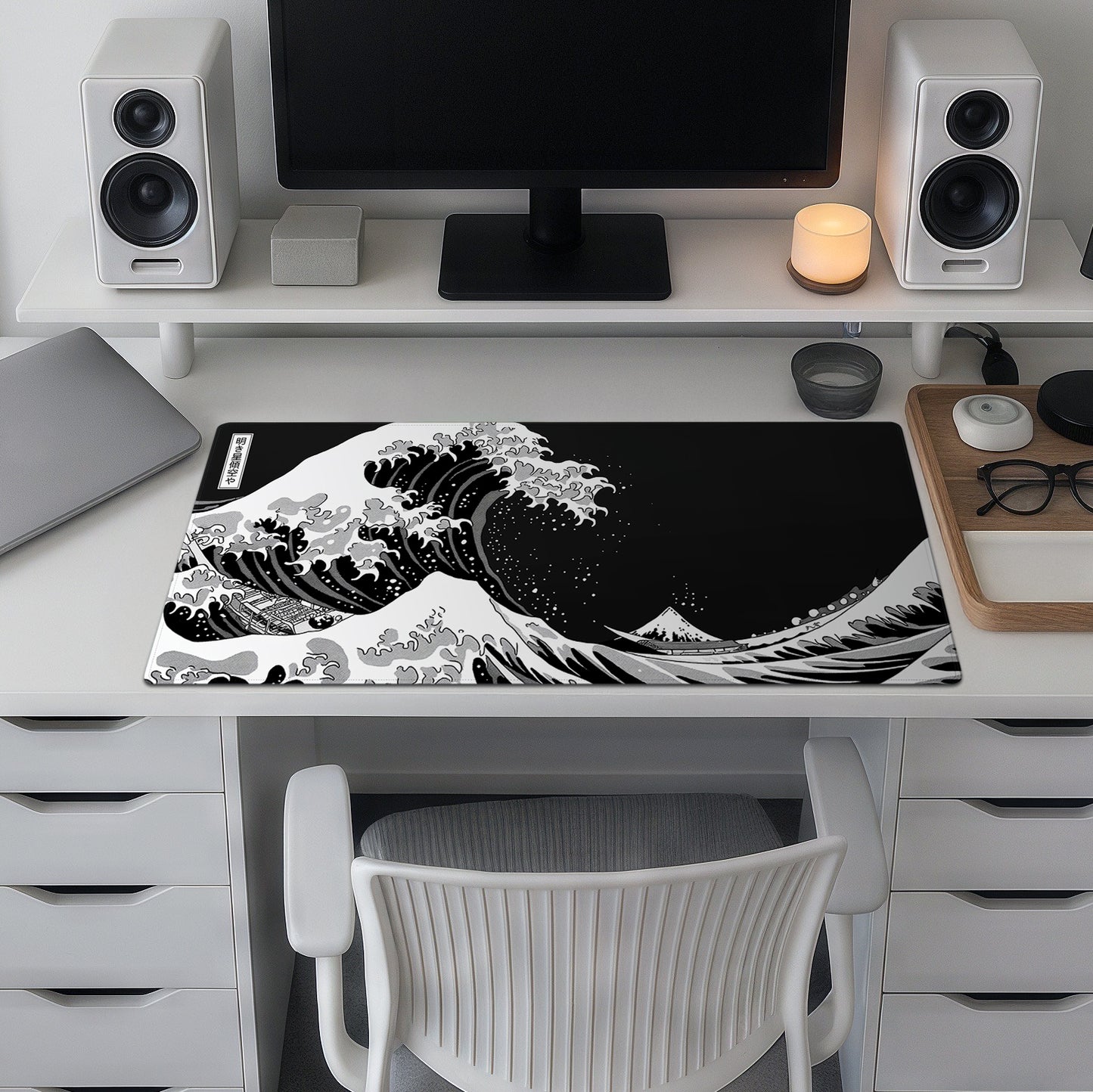 The Great Wave: Black & White
