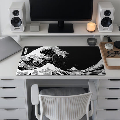 The Great Wave: Black & White