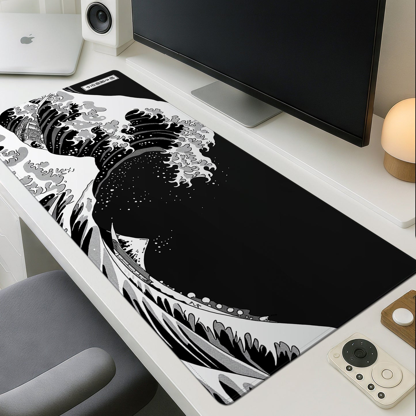 The Great Wave: Black & White